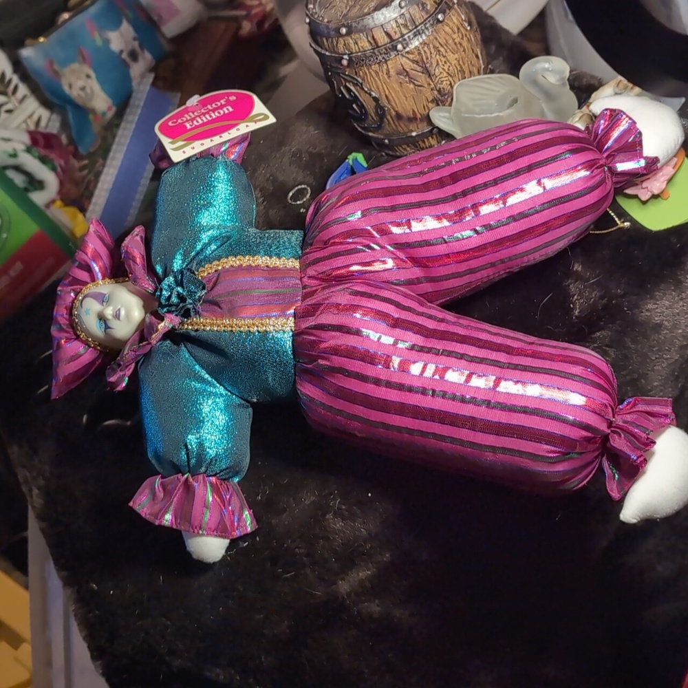 AVAILABLE - Vintage RARE Sugarloaf 1997 plushy clown Jester. 18" Tall